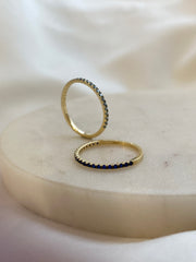 Kék sorköves gyűrű