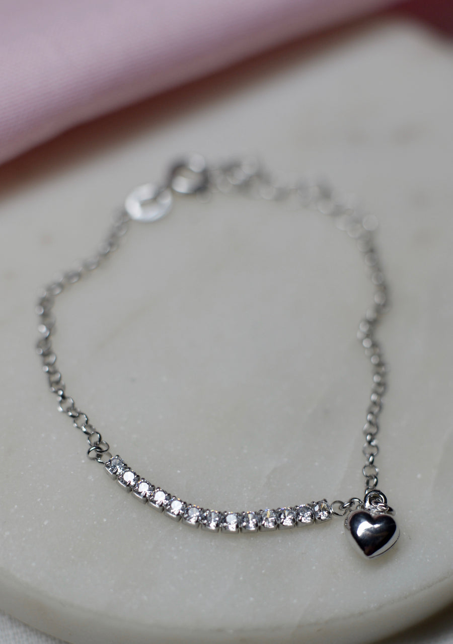 Szívecskés karkötő