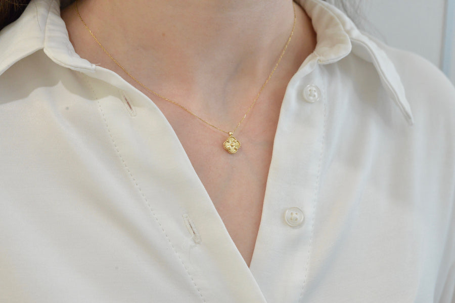 Arany Lóhere nyaklánc