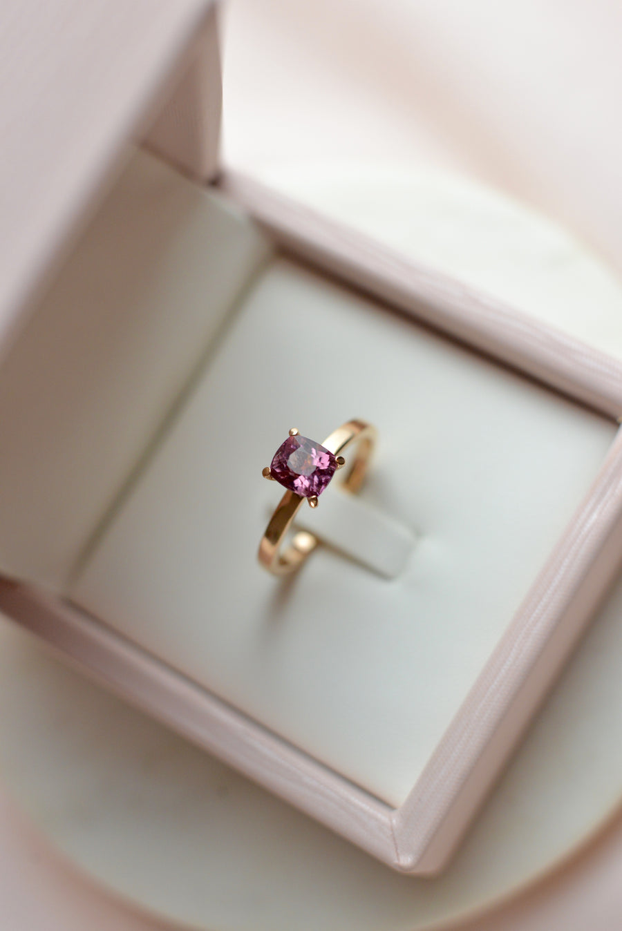 Mauve Rubelit Gyűrű